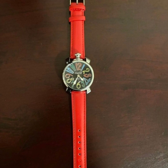 Brand New Red Rare GaGa Milano Luxurious Italian Ladies Watch - Picture 4 of 5
